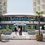 Hr 4* סניגליה