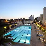 Hr 4* סניגליה