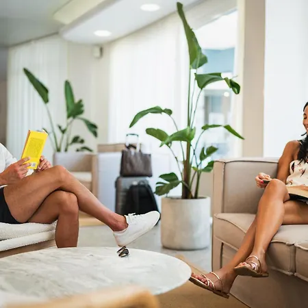 Hr Hotel