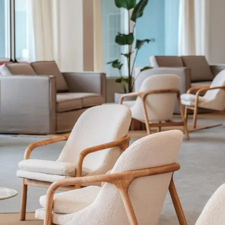 Hr 酒店 西尼加利亚