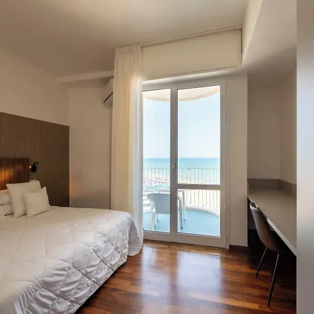 Hr Otel 4*
